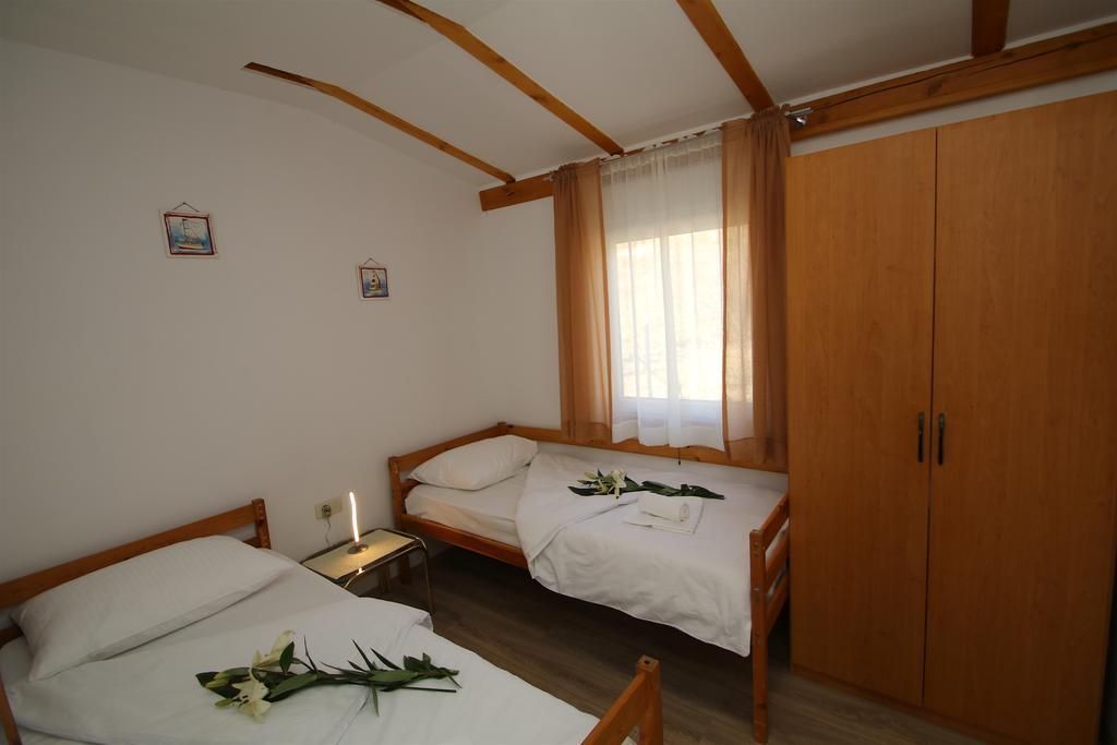 Oak House Villa Zadvarje Exteriör bild